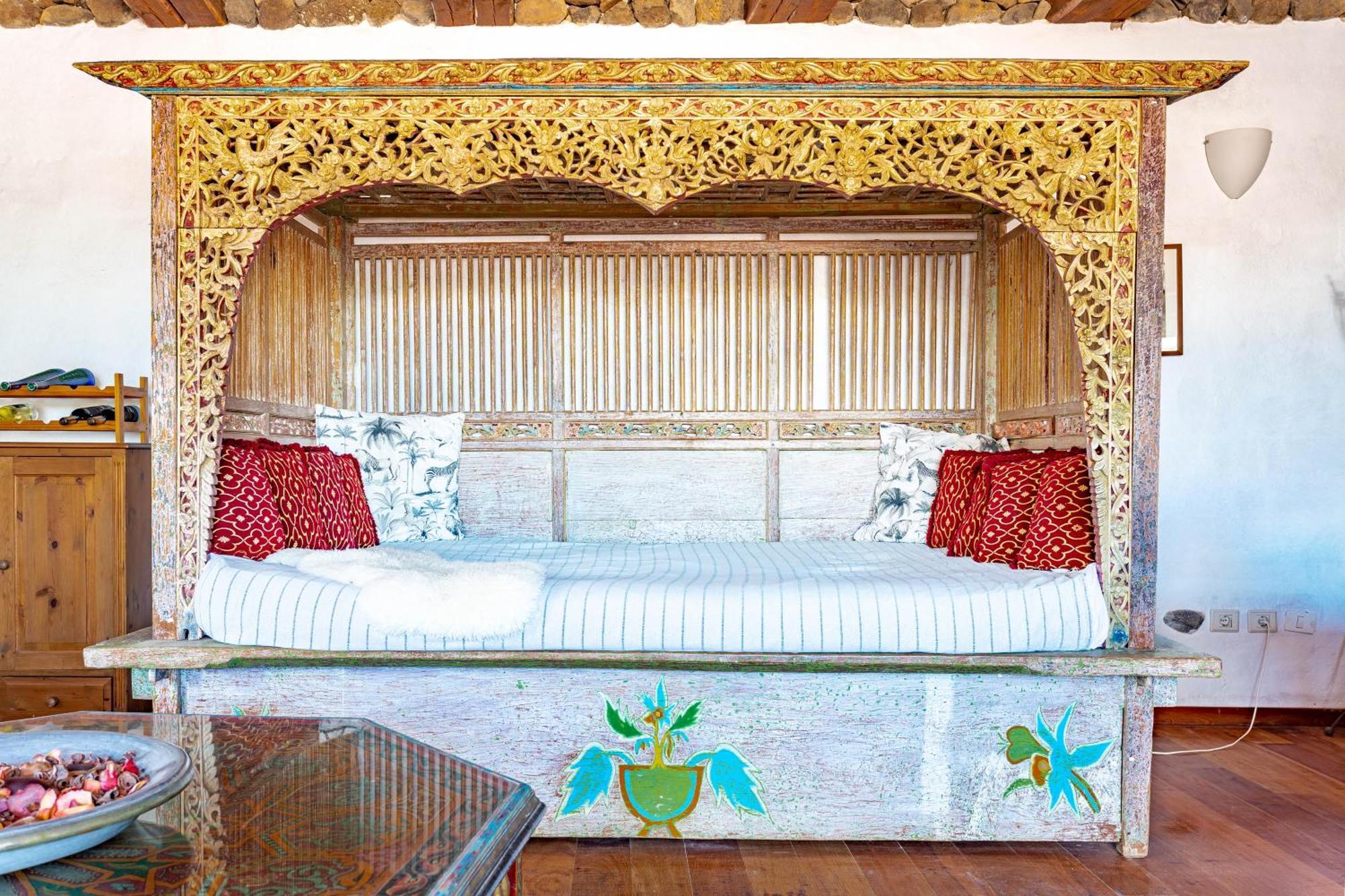 Finca De Arrieta Village - Yurts And Stone Cottages - Shared Pool - Walking Distance To Arrieta Beach - Eco Friendly Tabayesco Dış mekan fotoğraf